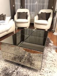 Yuvarlak, katlanır, tel ayaklı orta sehpalar ve fazlası için tıklayın. Bronz Aynali Orta Sehpa