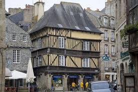 Maison De La Vieille Ville Combourg