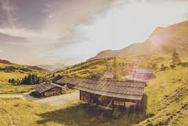 The town makes for a great base for touring the area by car, bike, on foot or even on roller skis, great practice for the winter season and a terrific way to get fit. Le Grand Bornand France Montagnes Site Officiel Des Stations De Ski En France