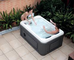 Standard, corner, or oval/round tubs will give your bathroom the extra lift it needs. Hs Spa291 2 Person Hot Tubs Sale Small Size Spa 2012 Mini Hot Tub Buy 2 Person Hot Tubs Sale Small Size Spa 2012 Mini Hot Tub Product On Alibaba Com