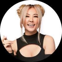 Gina Darling's Instagram, Twitter & Facebook