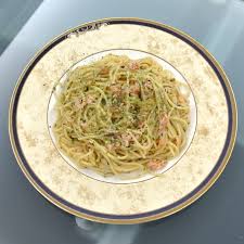 Aglio olio adalah resepi klasik orang orang itali yang bahan utamanya ialah bawang putih dan minyak olive. Spaghetti Aglio E Olio With Smoked Salmon Kobi S Kitchen