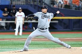 Pitcher Ryu Hyun-jin just one game away from 200 combined KBO, MLB wins