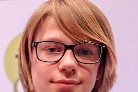 Dylan is twaalf maar ingewikkelde technologische problemen hebben weinig  geheimen voor hem