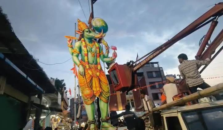 धार की लाट मस्जिद पर नया विवाद, हिंदुओं ने विजय मंदिर होने का किया दावा, कल निकलेगा 'वराह मार्च' - India TV Hindi