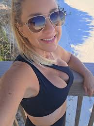 It's fall y'all.... what do you even mean???? 🤪🧜‍♀️🫶🤙🌅 #itsfallya...