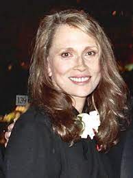 I keep thinking, that she was just here talking to me. Faye Dunaway Wikipedia