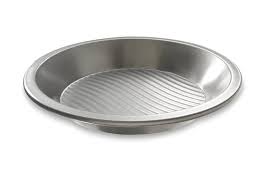 Usa Pan Patriot Pan Bakeware Aluminized Steel 9 Inch Round Pie Pan To View Further Visit Baking Pans Pie Pan Bakeware Baking Pans