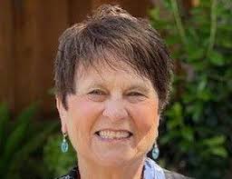 Smith runs for over 200 yards in Bears' loss