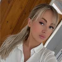 Katie Birkett's Instagram, Twitter & Facebook