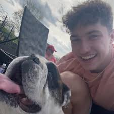 Jacob Schmidt (@ja_schmidt8)