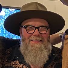 Travis Kerzee's Instagram, Twitter & Facebook