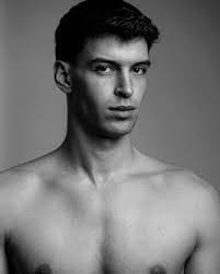 Daniel Lorente's Instagram, Twitter & Facebook