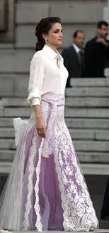 Desde faldas de tubo hasta modelos ajustados, compra tus estilos y colores favoritos. La Invitada Perfecta Bodas