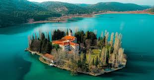 It borders hungary to the northeast, serbia to the east, bosnia and herzegovina . Seguro De Viaje A Croacia Cobertura Covid 19 2021 Iati Seguros