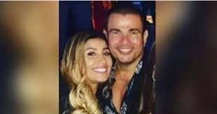 وأشار موقع في الفن إلى أن عمرو دياب يجهز حاليا لأول تعاون فني سيجمعه مع دينا الشربيني، والذي سيظهر من خلالها ومن المتوقع أن يشارك في تلك الحملة الإعلانية المطرب أحمد فهمي، بجانب عمرو دياب ودينا الشربيني. Ø£Ø­Ø¯Ø« ØµÙˆØ±Ø© Ù„Ø¹Ù…Ø±Ùˆ Ø¯ÙŠØ§Ø¨ ÙˆØ¯ÙŠÙ†Ø§ Ø§Ù„Ø´Ø±Ø¨ÙŠÙ†Ù‰ ÙÙ‰ Ø¥Ø­Ø¯Ù‰ Ø§Ù„Ù…Ù†Ø§Ø³Ø¨Ø§Øª Ø§Ù„Ø®Ø§ØµØ© Ø§Ù„ÙŠÙˆÙ… Ø§Ù„Ø³Ø§Ø¨Ø¹