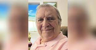 Ken Higgins's Instagram, Twitter & Facebook