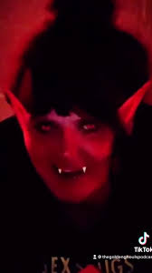 The Golden Ghouls (@thegoldenghouls) • Instagram photos and videos