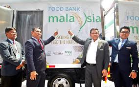 Program food bank malaysia sentiasa ada untuk yang memerlukan. Kpdnhep On Twitter 14 Unit Lori Yang Dilengkapi Pendingin Ini Adalah Bagi Pelaksanaan Program Food Bank Malaysia Dalam Mengagihkan Bekalan Makanan Kepada Golongan B40 Termasuk Senarai Penerima Di 20 Universiti Awam Malaysia