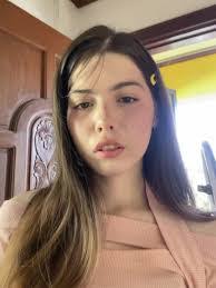 Lauren Kamm's Instagram, Twitter & Facebook