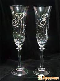 как сделать бокалы на свадьбу своими руками жених и невеста Idei Po Ukrasheniyu Ukrashennye Vinnye Bokaly Svadebnye Aksessuary Bokal