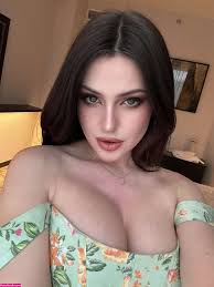 djarii Nude OnlyFans Photos 16 Gallery - Ibradome