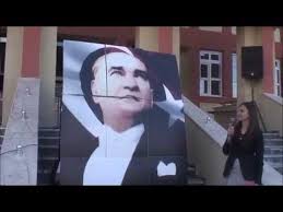 Bir Resim Yap Cocugum Adi Mustafa Kemal Olsun Youtube Resim Youtube Faaliyetler