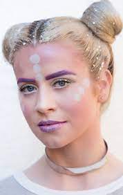 34 Space Buns You Can Easily Copy How To Make Space Buns Tutorial With Hairstyle Glitter Roots Alien Halloween Space Makeup