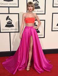 Taylor swift height 5 ft 10 in or 178 cm and weight 57 kg or 126 pounds. Is Taylor Swift Taller Than Most Female Celebrities