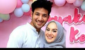 Wajah manusia umumnya merupakan titik terpenting dalam sebuah gambar, dan. Irish Bella Akui Terus Belajar Hijrah Bersama Ammar Zoni