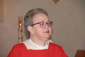 Buon compleanno alla nostra rev.da madre Benedetta, amatissima superiora  della Comunità della Piccola Famiglia dell'Esodo e neo-diacona. Cara  Madre,. ti porto la gratitudine, la gioia di averti tra noi, gli auguri e