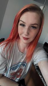 Hey I'm trying to use a Barbie font which I have uploaded as an image. Does  anyone know how to get rid of the uneven bits ? Any advice would be  grateful.