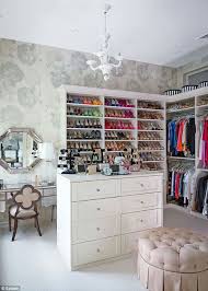 The walk in wardrobe has the best pre loved clothes, clean ,affordable and helpful staff in queenstown.highly recommended a visit. 20 Walk In Wardrobe Inspirations Jewelpie