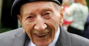 Veteran celebrates 100th birthday with members of his regiment