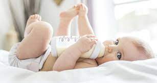 Know The Dangers Of Bottle Feeding In Bed