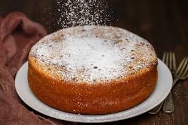 Diesen Kuchen Nennt Man Dreh Dich Um Kuchen Weil Die Quarkmasse Wahrend Des Backens Nach Unten S In 2020 Dreh Dich Um Kuchen Kuchen Zutaten Kuchen Und Torten Rezepte