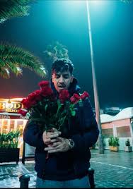 Ufo361 Wallpaper In 2020 Deutsch Rap Halloween Hintergrunde Bilder