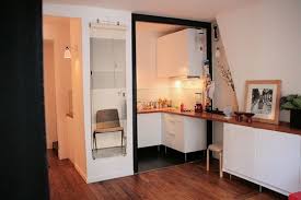 Deco Astucieuse Pour Petit Appart Lumineux Cuisine Ouverte Sur Salon Designs De Petite Cuisine Amenagement Petit Salon