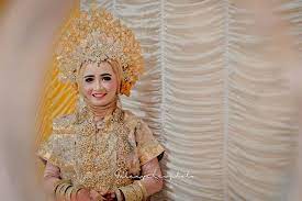 Check spelling or type a new query. Baju Pengantin Adat Bugis Hijab Greatnesia