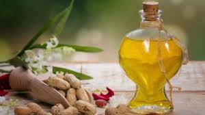 It also helps to reduce shedding and supports hair. 8 Health Benefits Of Peanut Oil
