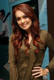 She debuted in 2007 and actively appeared in a few television dramas and popular in the. Nelydia Senrose Perjelas Sikap Berdiam Diri Hiburan Mstar