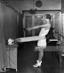 A Woman Using A Vibrating Belt To Trim Her Hips Photo Vintage Photos Photographer