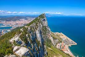 Sie ist bekannt für ihre besonders schönen und naturbelassenen buchten. Gibraltar Affchen Hohlen Und Panoramen Urlaubsguru