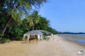 Internet services, amazing bar, parking space, you may order food and drinks into the room, dry sauna, karaoke, conference rooms, playground for kids, seasonal fishing. 20 Things To Do At Avillion Port Dickson Travel Food Lifestyle Blog