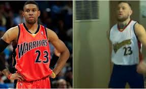 Conor skartaði NBA treyju og skaut þar með létt á Floyd -