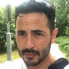 Email Address of @andres.parada.design Instagram Influencer Profile