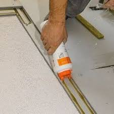 Rattraper Une Difference De Niveau Avec Une Chape Seche Poser Du Carrelage Plancher Chauffant Electrique Colle Polyurethane