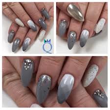 Meine Neuen Nagel My New Nails Almondnails Gelnails Nails Grey White Glitter Stones Mat Glossy Mirrorpowd Weisse Nagel Sommer Acrylnagel Matte Nagel