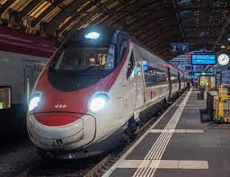 Thank you for your cooperation and stay healthy. Eisenbahn Panne Bei Premiere Elektrischer Zug Von Zurich Nach Munchen Wird Auf Der Erstfahrt Falsch Umgeleitet Und Muss Abgeschleppt Werden