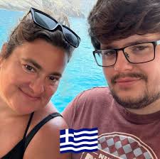 Hi does anyone know where the fun train picks up from in laganas please  Also if they'll do single trip, as we were going to get the round trip but  running late